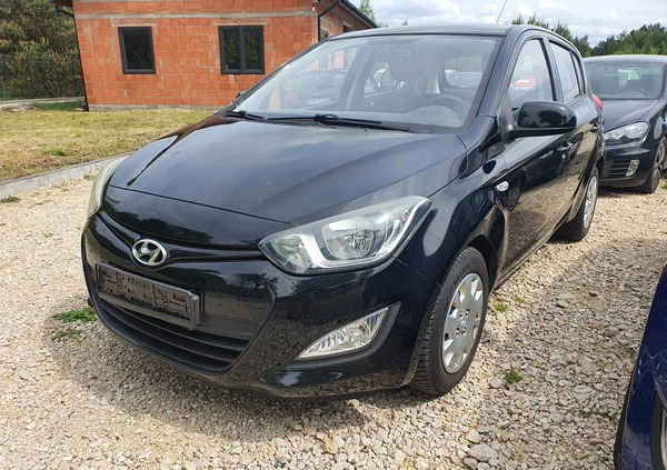 Hyundai i20 cena 18800 przebieg: 80457, rok produkcji 2013 z Opoczno małe 326